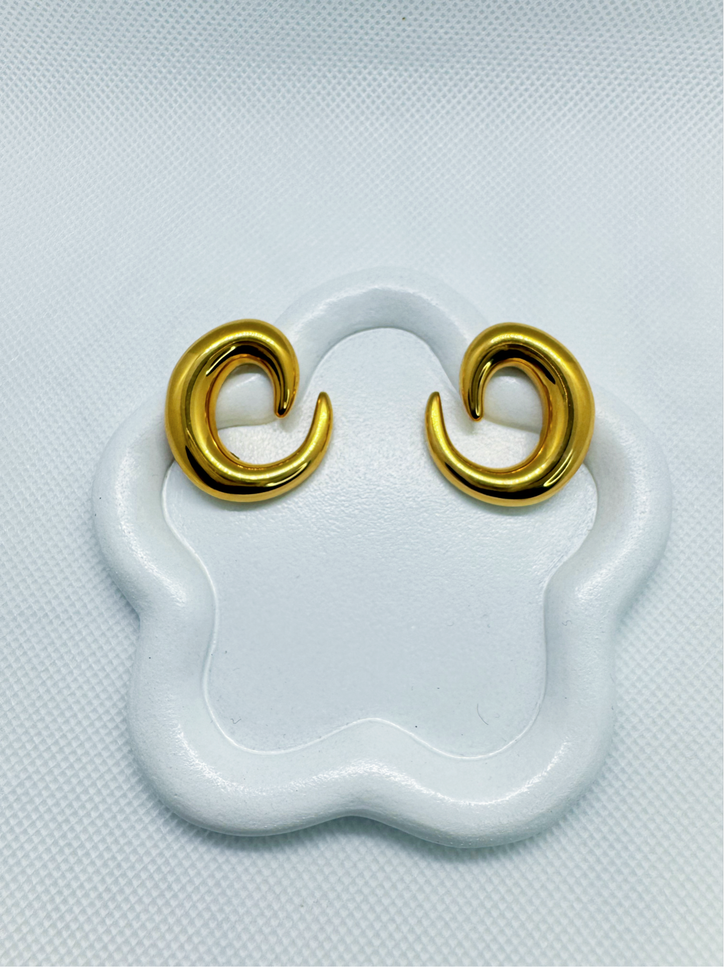 Satu 07 earrings